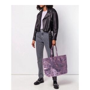 Marc Jacobs THE FOIL TOTE BAG in Metallic